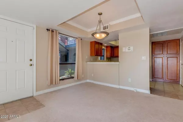 Phoenix, AZ 85053,3434 W DANBURY Drive #A103