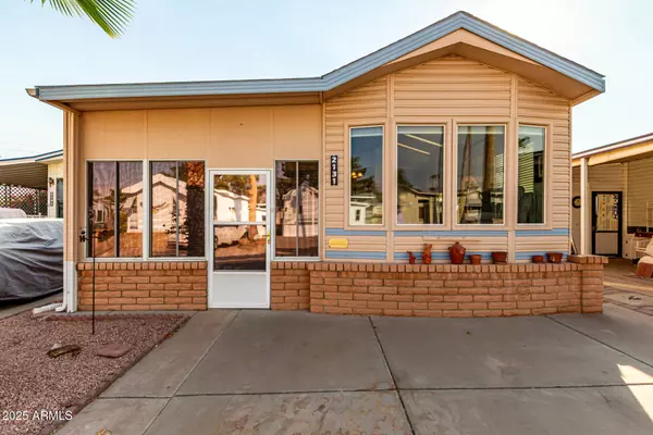 2920 S CREE Drive, Apache Junction, AZ 85119