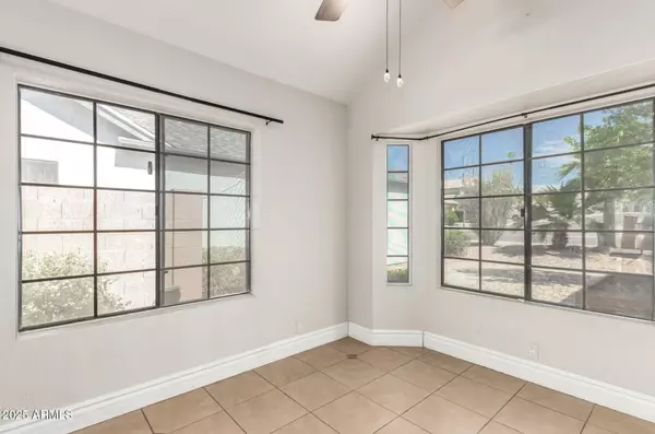 Phoenix, AZ 85024,1518 E ROCKWOOD Drive