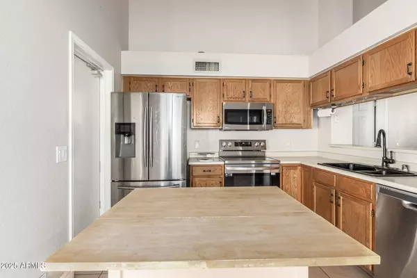 Phoenix, AZ 85024,1518 E ROCKWOOD Drive