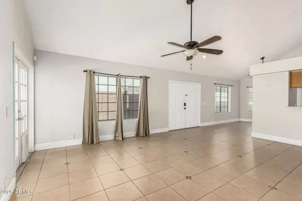 Phoenix, AZ 85024,1518 E ROCKWOOD Drive