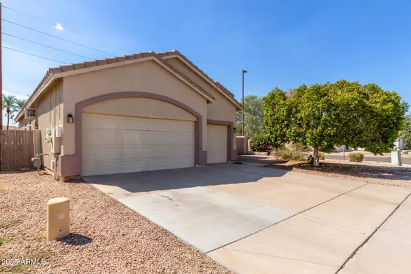 Gilbert, AZ 85233,1818 S SADDLE Street