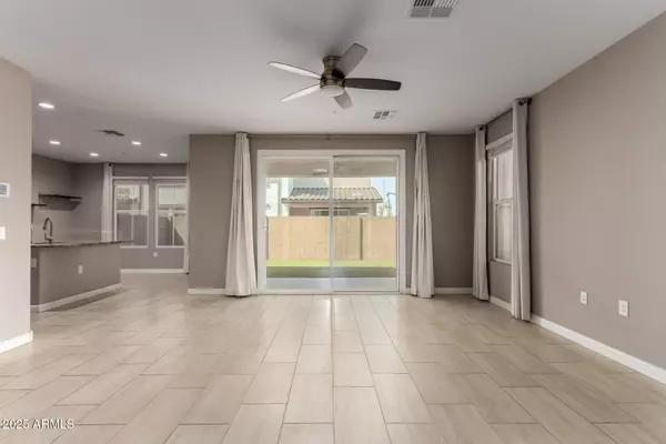 Chandler, AZ 85225,1255 N ARIZONA Avenue #1062