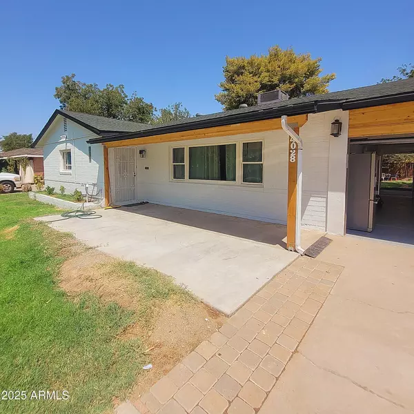Phoenix, AZ 85008,4028 E EDGEMONT Avenue