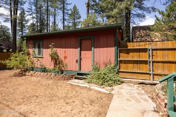 Munds Park, AZ 86017,105 N Lodge Drive #1