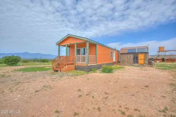 6220 S LONESOME Road, Hereford, AZ 85615