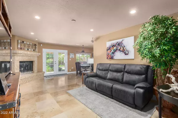 Scottsdale, AZ 85260,9373 E ALTADENA Avenue