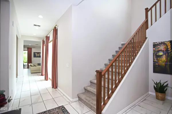 Gilbert, AZ 85297,947 E Ladbroke Way