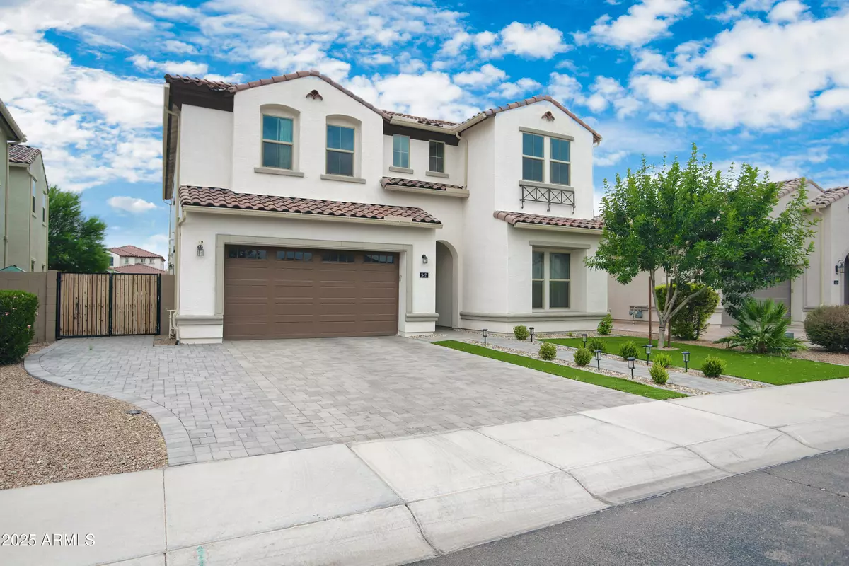 Gilbert, AZ 85297,947 E Ladbroke Way