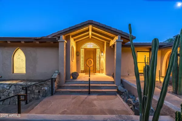 Paradise Valley, AZ 85253,7147 N RED LEDGE Drive