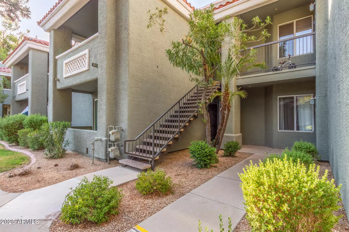 Phoenix, AZ 85027,2929 W YORKSHIRE Drive #1028