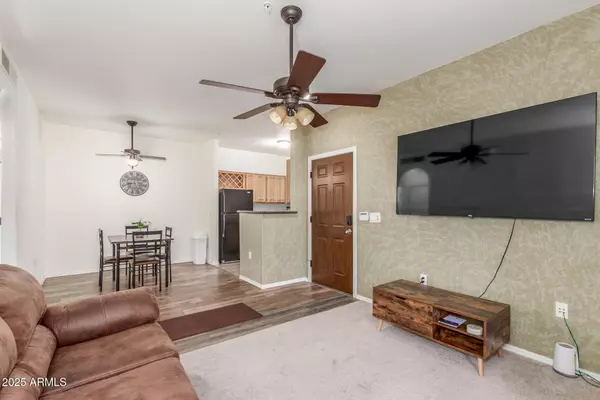 Phoenix, AZ 85027,2929 W YORKSHIRE Drive #1028