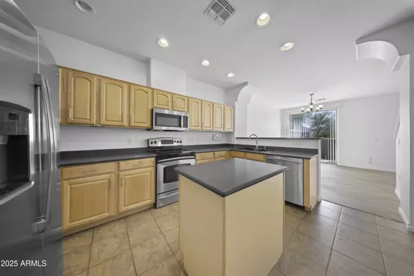 Anthem, AZ 85086,42424 N GAVILAN PEAK Parkway #4104