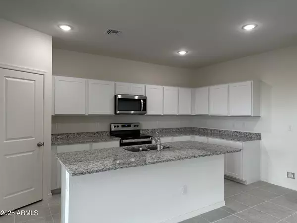 Florence, AZ 85132,5661 E IRIS Drive