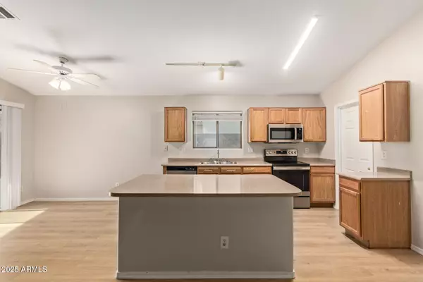 Peoria, AZ 85345,8624 N 68TH Drive
