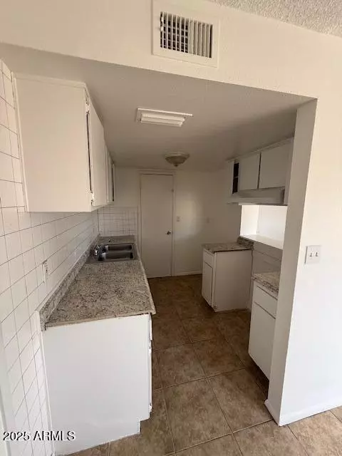 Phoenix, AZ 85040,4012 S 45TH Street