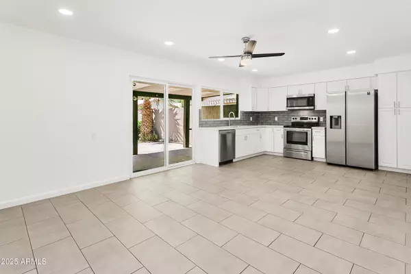 Tempe, AZ 85283,1527 E WESTWIND Way