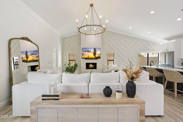 10560 E PALOMINO Road, Scottsdale, AZ 85258