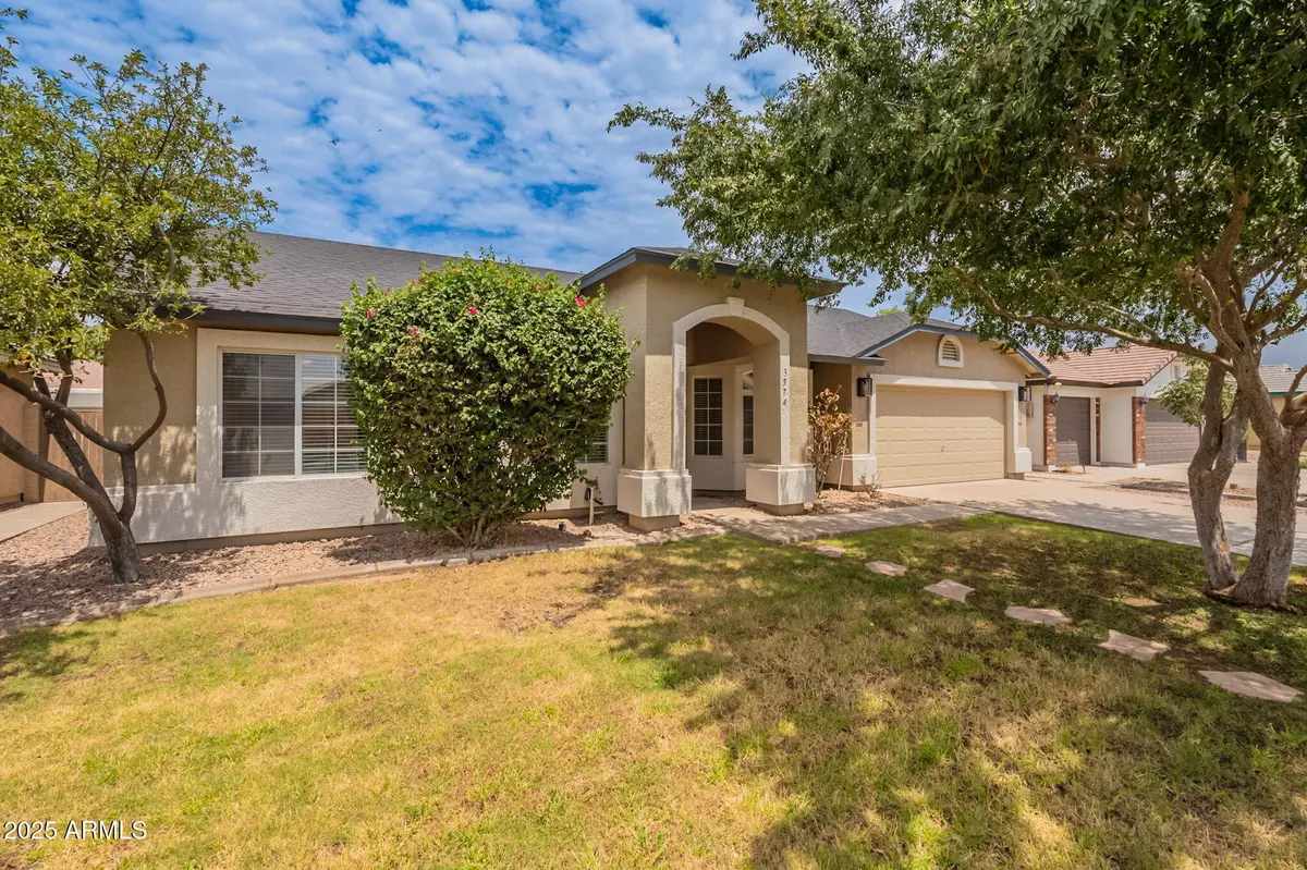 San Tan Valley, AZ 85140,3574 E ROUSAY Drive