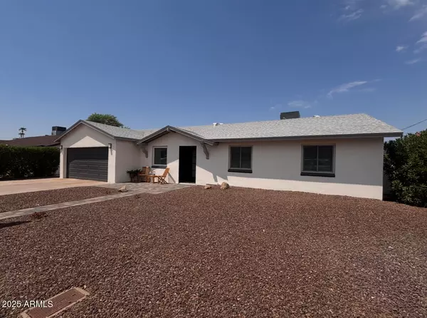3934 E SAHUARO Drive, Phoenix, AZ 85028