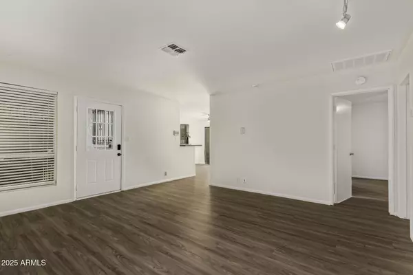 Phoenix, AZ 85037,9023 W ELM Street #8