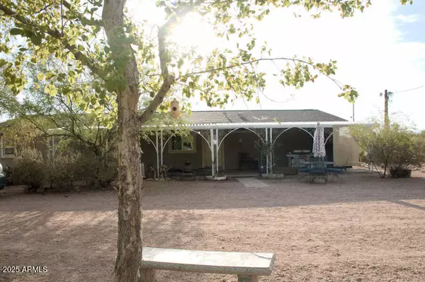 Apache Junction, AZ 85119,200 N TOMAHAWK Road