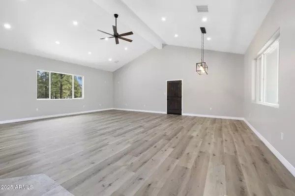 Flagstaff, AZ 86004,5940 GLENWOOD Trail