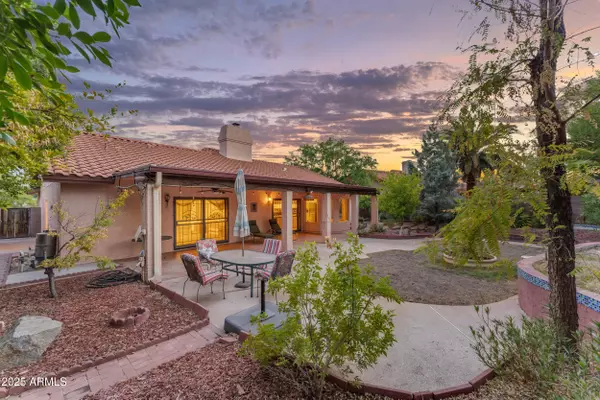 Phoenix, AZ 85022,838 E BROOK HOLLOW Drive