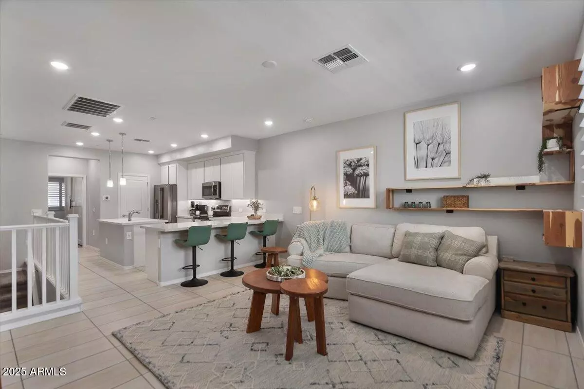 Gilbert, AZ 85295,1849 E CHELSEA Lane #103