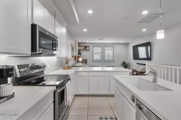 Gilbert, AZ 85295,1849 E CHELSEA Lane #103