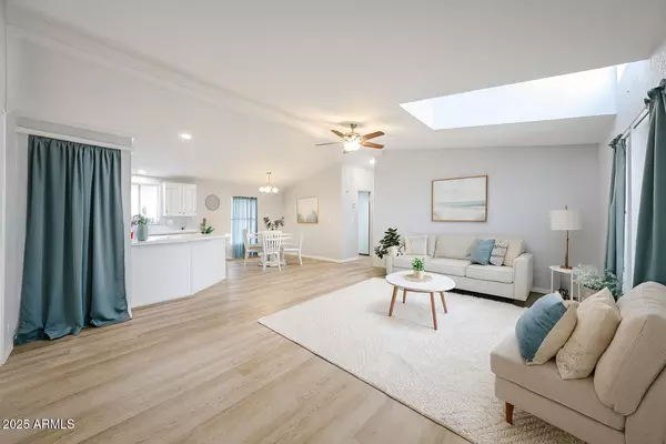 10951 N 91st Avenue #266, Peoria, AZ 85345