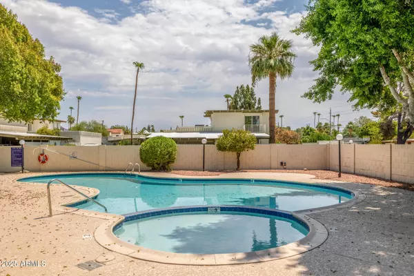 Phoenix, AZ 85014,6001 N 10TH Way