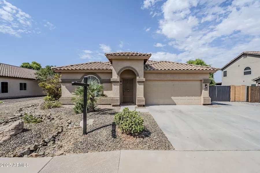 1058 E ROSEBUD Drive, San Tan Valley, AZ 85143