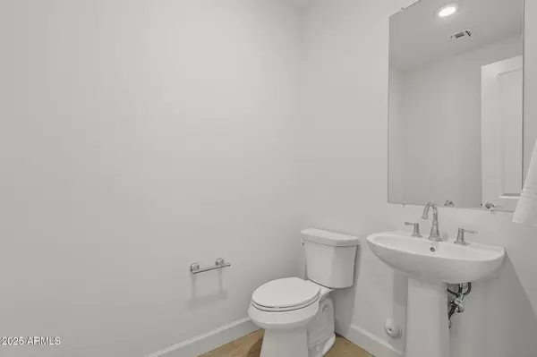 Phoenix, AZ 85085,2121 W Sonoran Desert Drive #99