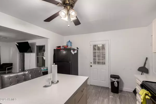 Phoenix, AZ 85009,3735 W Moreland Street