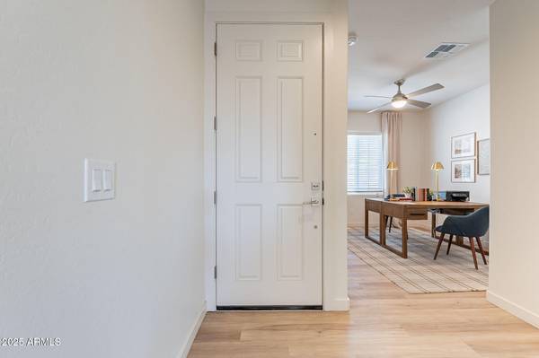 Chandler, AZ 85225,660 W LAREDO Street