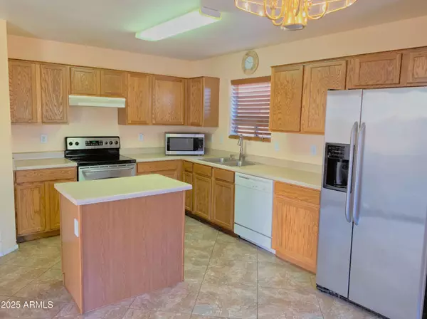 San Tan Valley, AZ 85143,35512 N Danish Red Trail