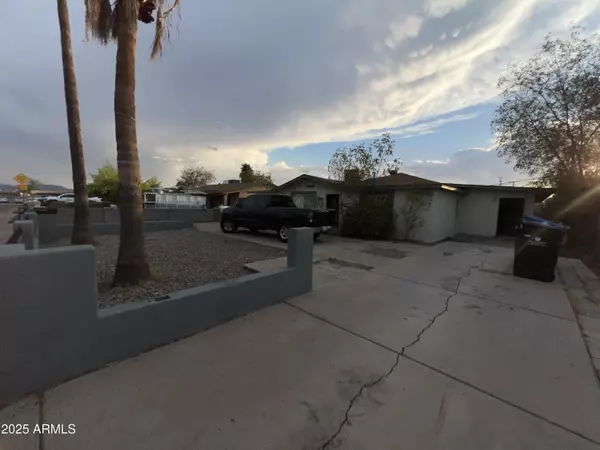 Phoenix, AZ 85009,6 S 30TH Drive