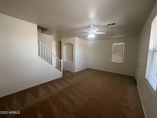 Phoenix, AZ 85043,5303 W FULTON Street