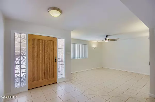 Scottsdale, AZ 85254,5902 E SHARON Drive