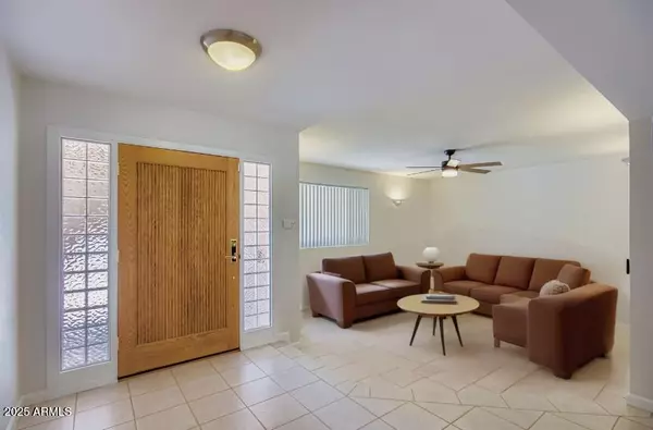 Scottsdale, AZ 85254,5902 E SHARON Drive