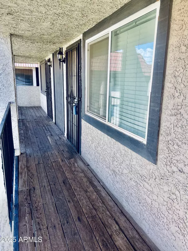 Tempe, AZ 85281,700 W UNIVERSITY Drive #253