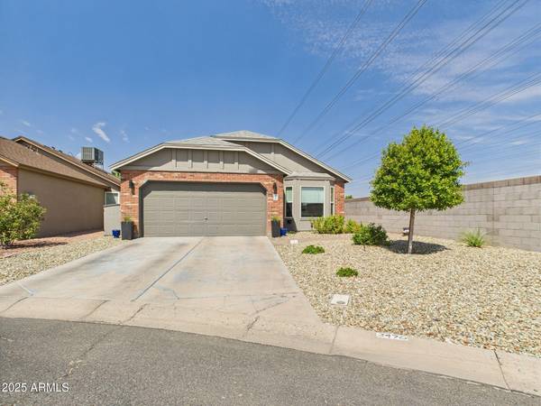 3470 N APACHE Court, Chandler, AZ 85224