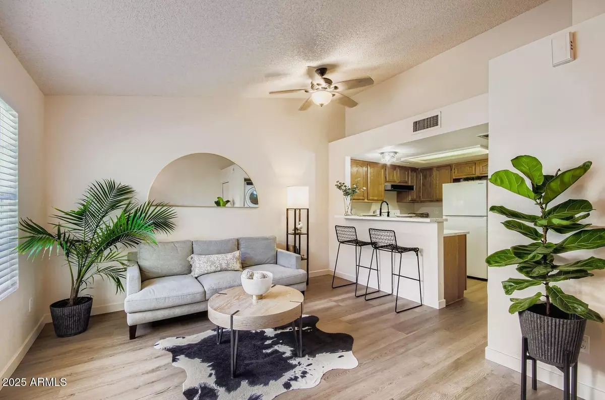 Phoenix, AZ 85044,4834 E KACHINA Trail #4