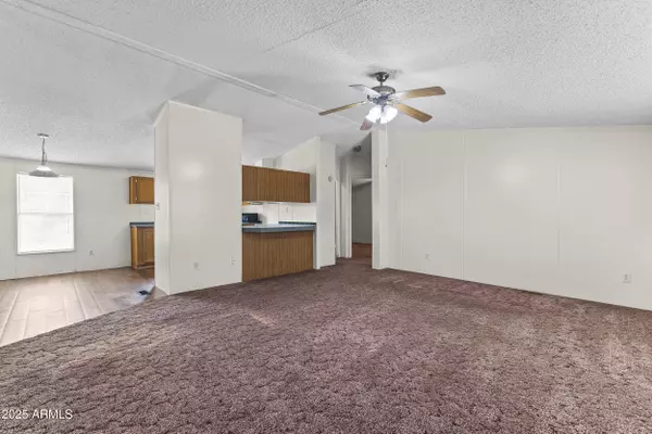 Glendale, AZ 85308,3523 W Quail Avenue