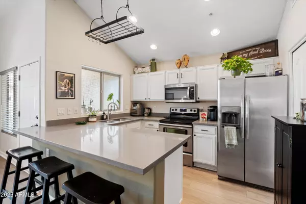 Chandler, AZ 85224,2201 N COMANCHE Drive #1075