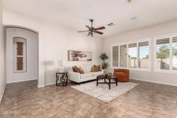 Gilbert, AZ 85296,434 E SHEFFIELD Avenue