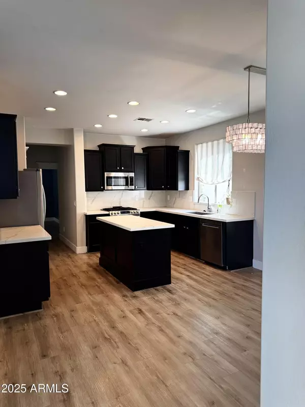 Gilbert, AZ 85297,3726 S STAR CANYON Drive