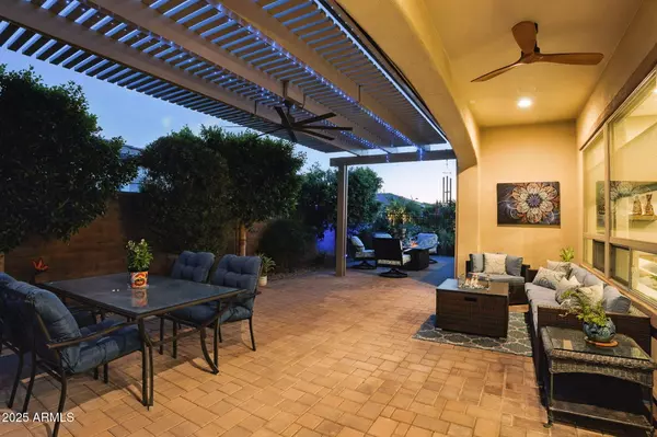 Queen Creek, AZ 85140,829 E Snowy Farm Drive