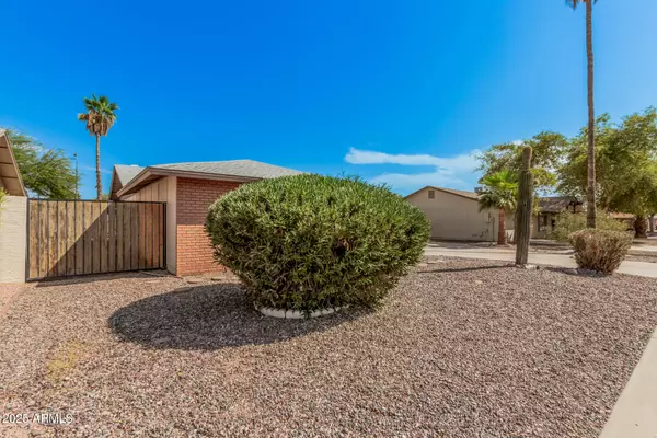 Phoenix, AZ 85044,11233 S IROQUOIS Drive